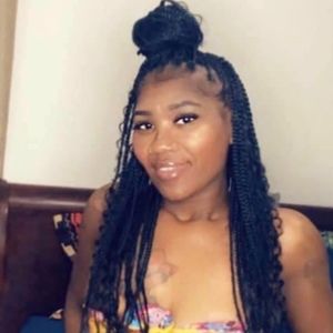 Meet your Posher, Fatima